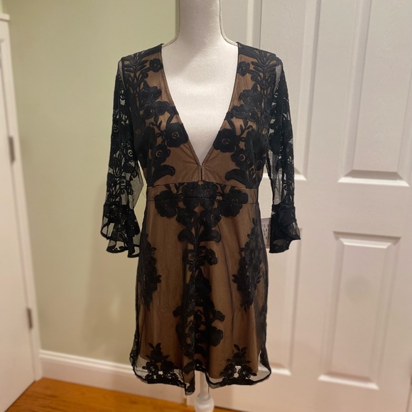 New Free People For Love & Lemons Temecula Mini Dress Size XL - Picture 7 of 12
